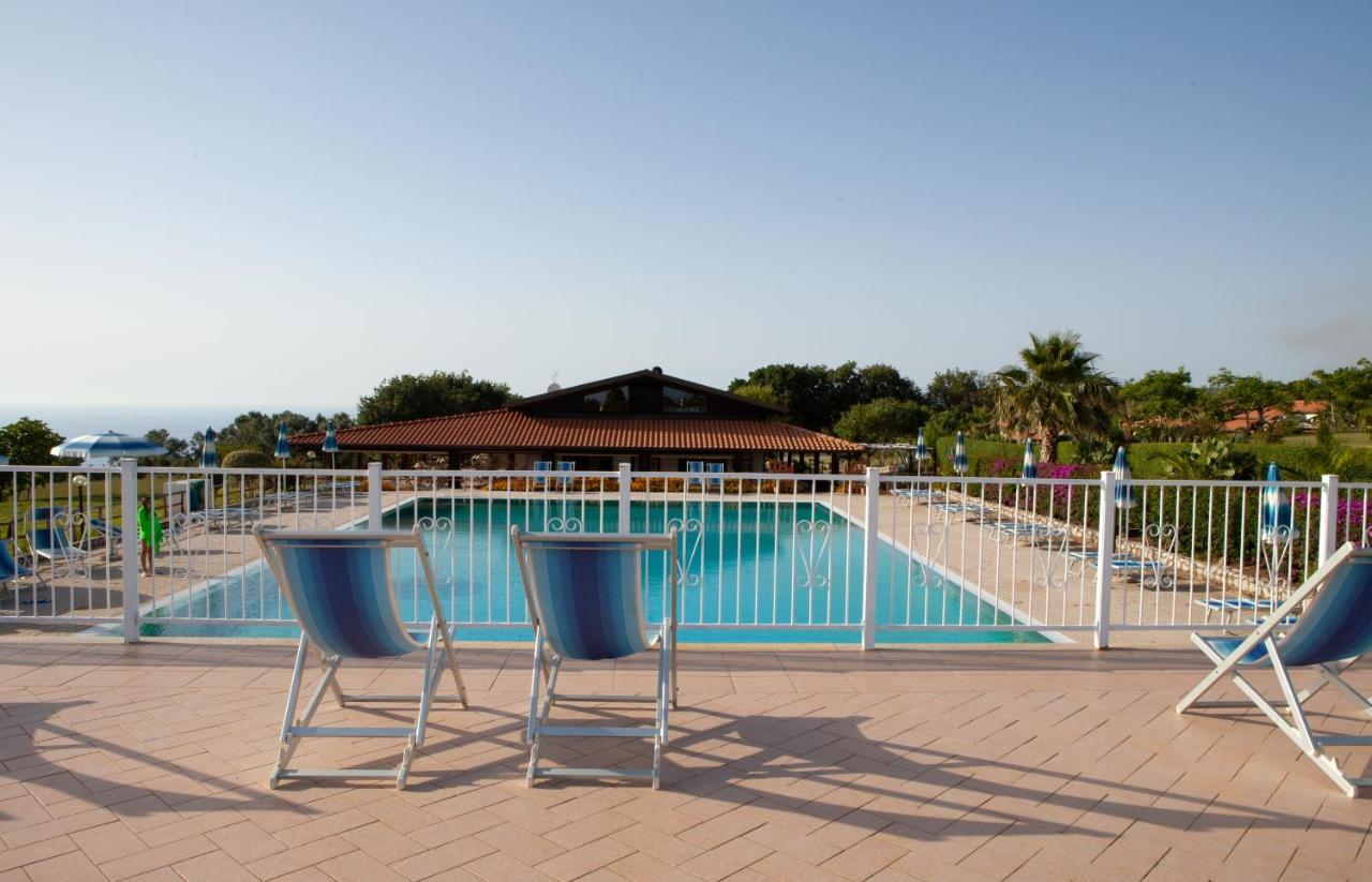 Agriturismo Ninea Ricadi Eksteriør billede