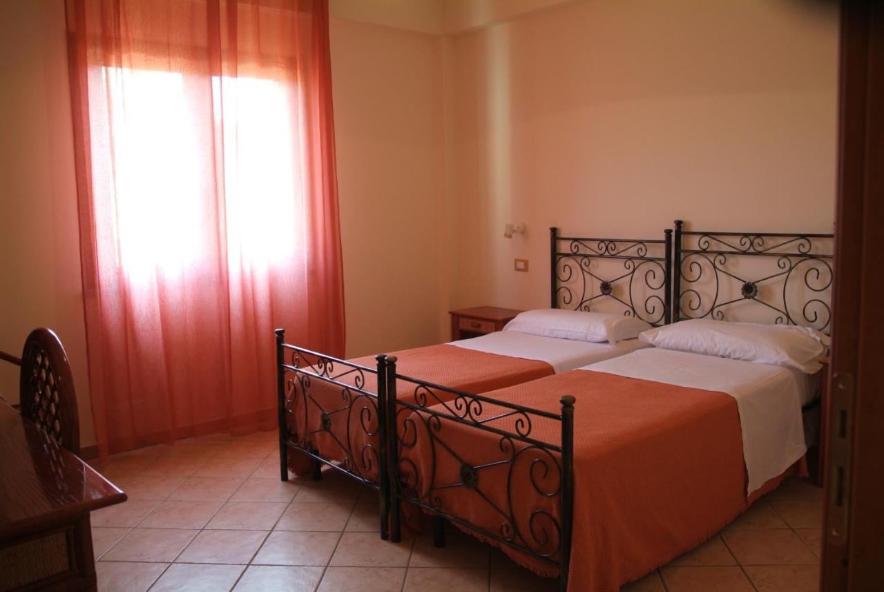 Agriturismo Ninea Ricadi Eksteriør billede