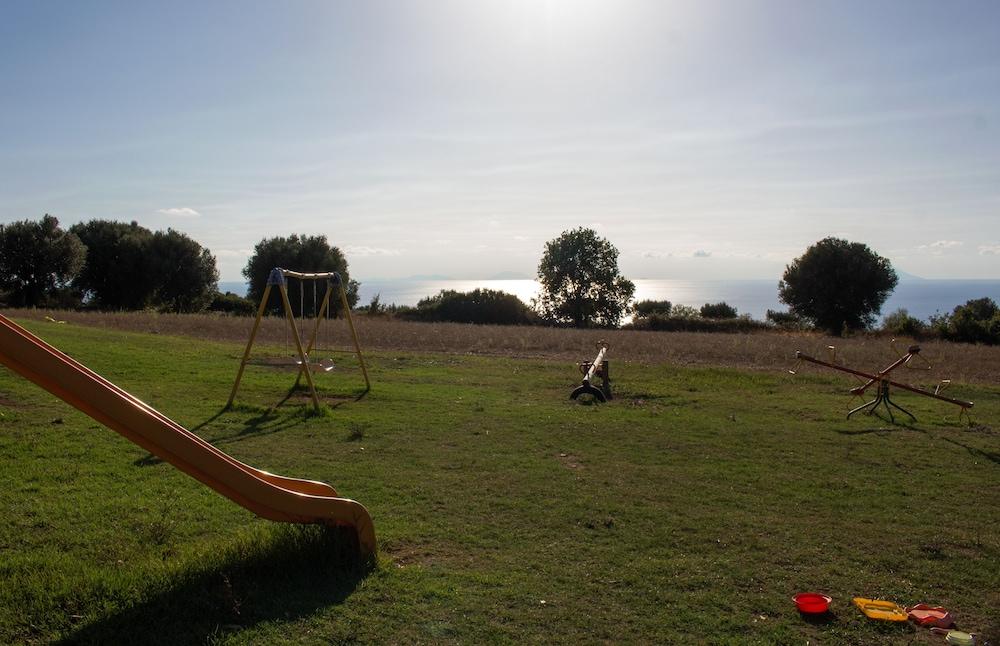 Agriturismo Ninea Ricadi Eksteriør billede