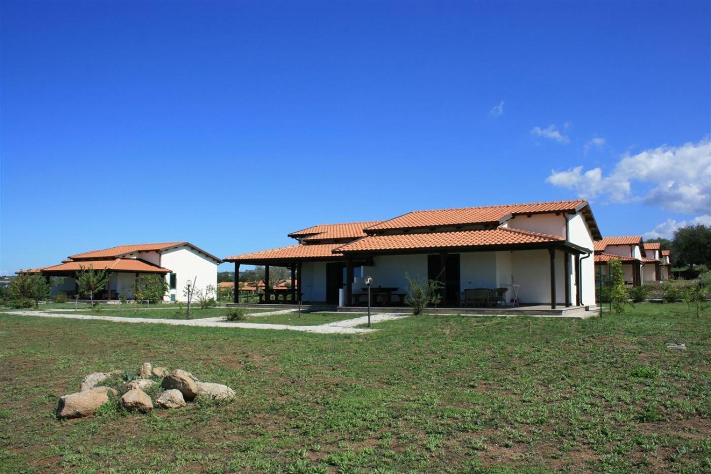 Agriturismo Ninea Ricadi Eksteriør billede