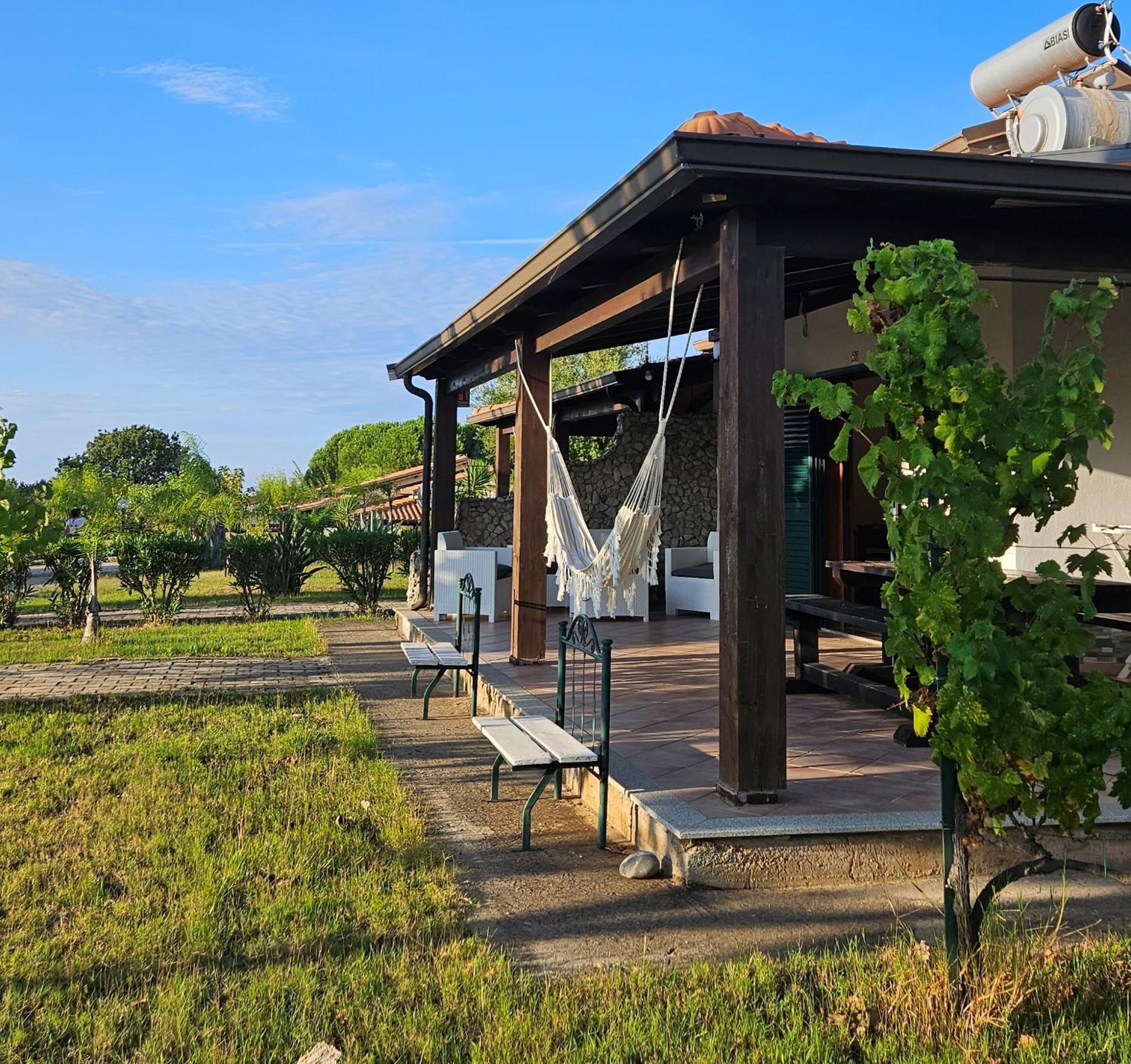 Agriturismo Ninea Ricadi Eksteriør billede