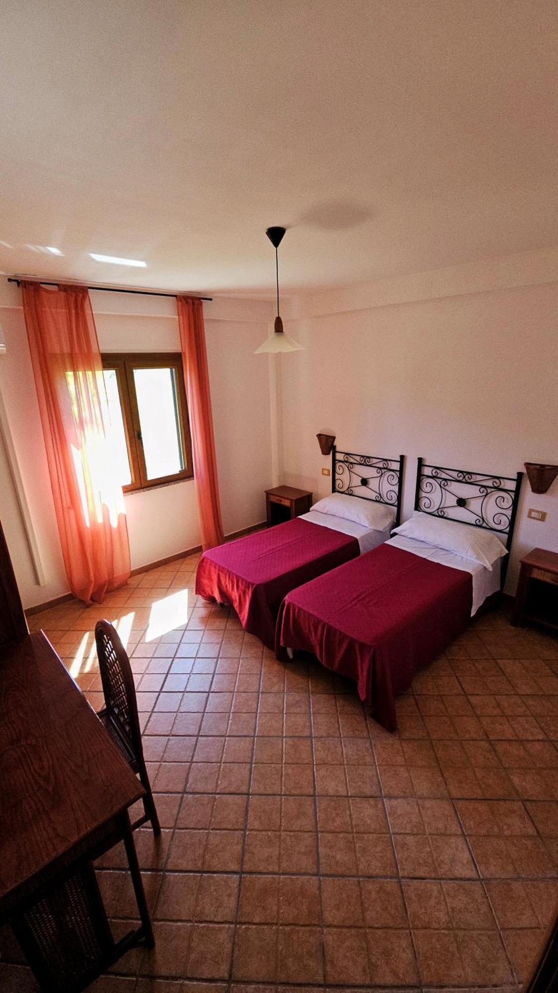 Agriturismo Ninea Ricadi Eksteriør billede