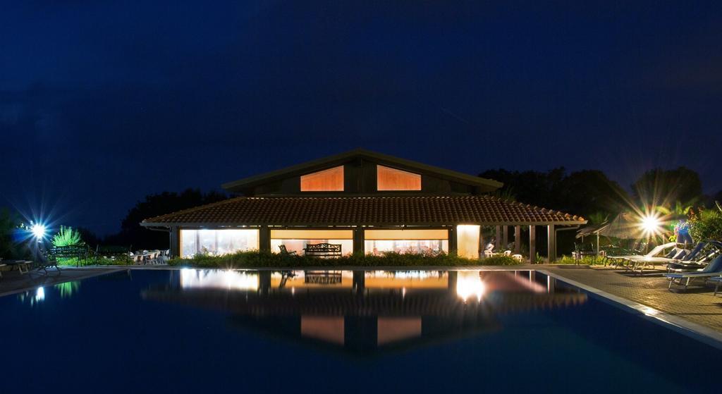 Agriturismo Ninea Ricadi Eksteriør billede
